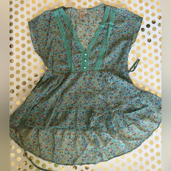 Eyelash Couture Green Pleated Peplum Sundress - Picture 1 of 3